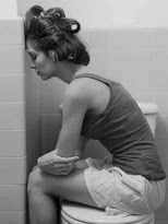 Une personne pratiquant la méditation pour combattre la dépression et retrouver l'équilibre émotionnel.